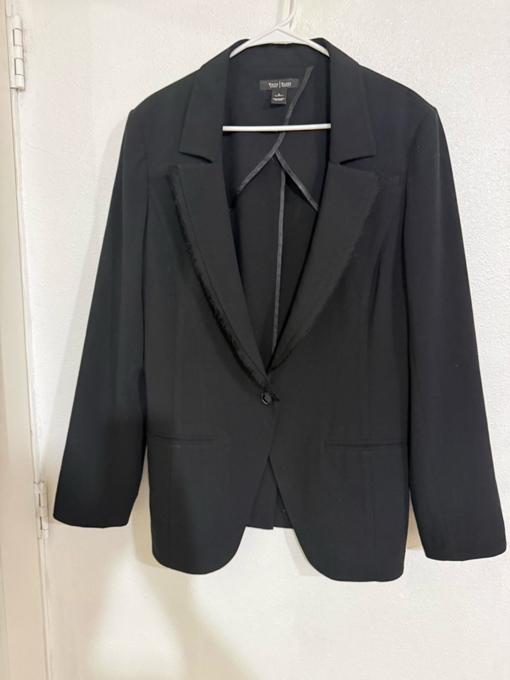 White House, black market size L Black Single-Button Blazer with Satin Trim